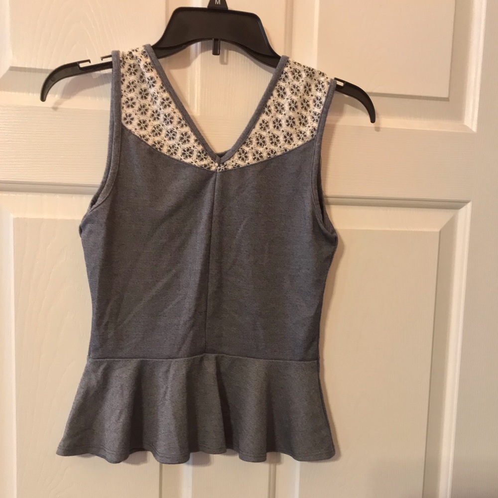 Paper Crane Chambray Lace Peplum Sleeveless Top - Picture 2 of 6